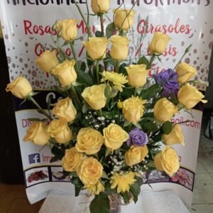 Arreglo floral con 25 rosas importadas