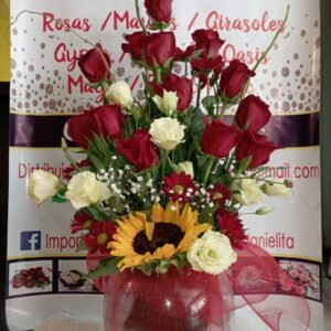 Arreglo floral con 25 rosas importadas